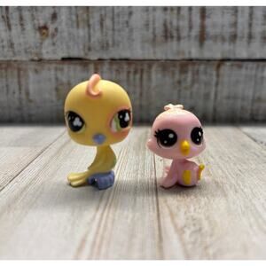 Vintage Littlest Pet Shop LPS Yellow Parakeet and Baby Retired EUC